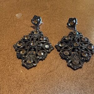 Elegant Black Filigree Earrings